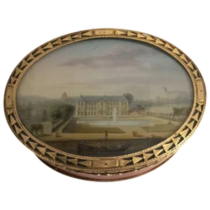 18th Century Louis XV Gold-Mounted Lacquer Snuff Box