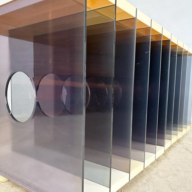 Cream Encore Acrylic Record Racks by Height and Guille for Artifact Designs, England, 1973, Set of 2 For Sale - Image 8 of 13