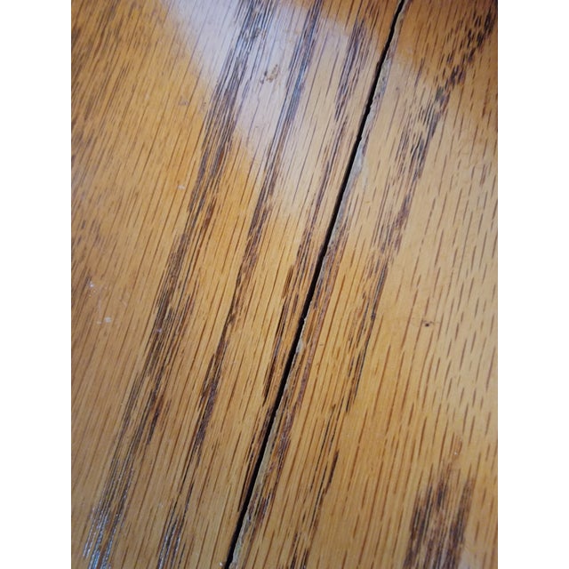 Antique Quarter-Sawn Oak Curved Glass China Cabinet, C. 1910 For Sale - Image 17 of 18