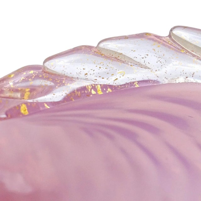 Vintage Murano Large Pink Opalescent Gold Flecks Diamond Quilted Italian Art Glass Basket Flower Vase For Sale - Image 11 of 13