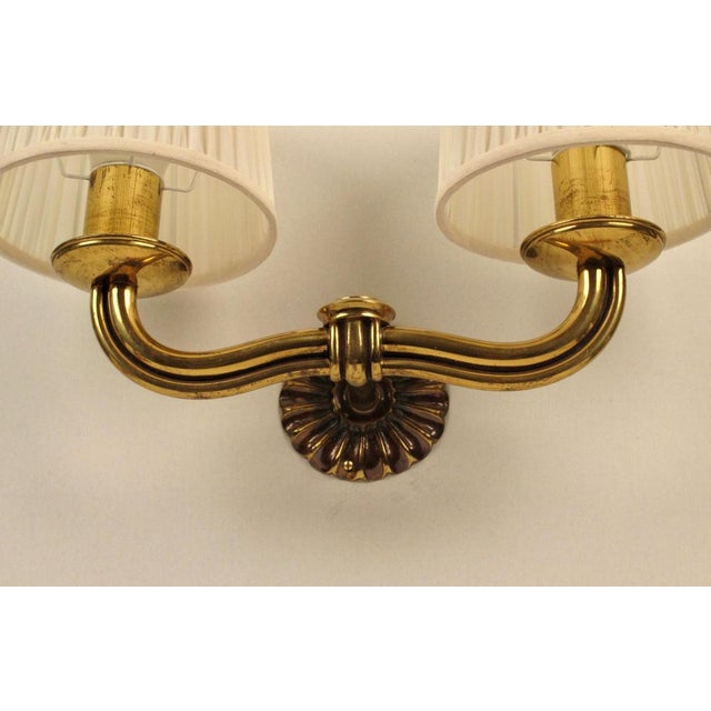 Modernistic Brass Wall Light attributed to Hugo Gorge, Austria, 1930s For Sale - Image 3 of 11