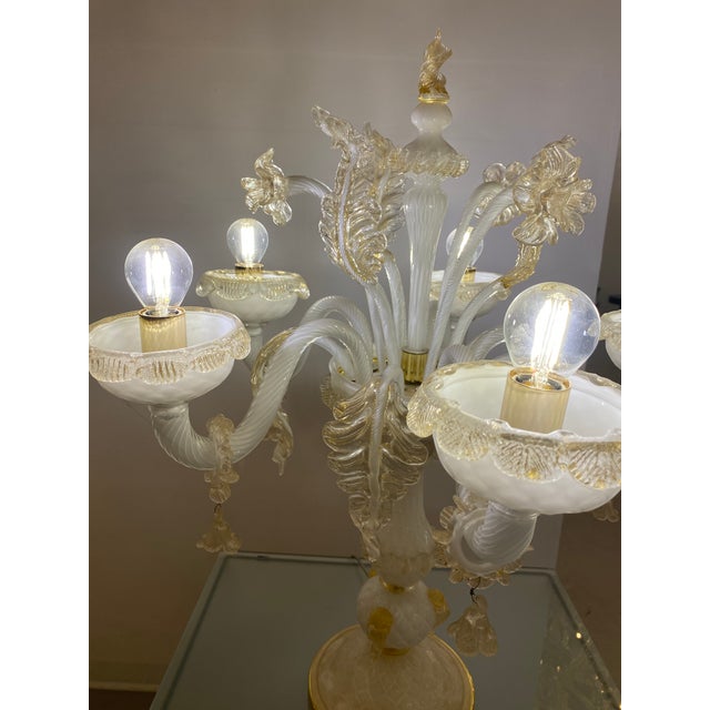 Table Lamp 5 Arms Murano Glass in White and Gold For Sale - Image 11 of 12
