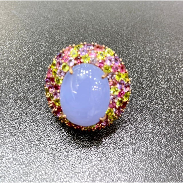 Bochic “Flamenco” Chalcedony Fancy Multi Color Gems 18k Gold & Silver Large Cocktail Ring Size 4.5 For Sale - Image 4 of 4