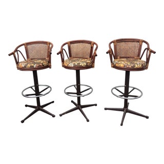 1960s Mid Century Bamboo and Rattan Adjustable Bar or Counter Stools - Set of 3 For Sale
