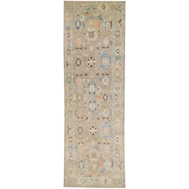 Beige Early 21st Century Handmade Modern Sultanabad Beige Gallery Wool Rug With Floral Motif For Sale - Image 8 of 8