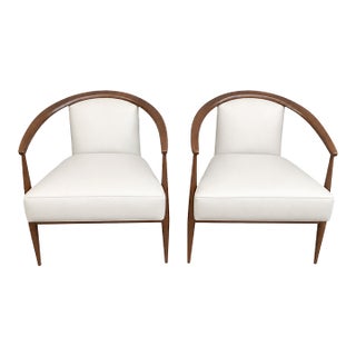 Mid Century Modern Pair of Lounge Chairs White Leather. - Pair For Sale
