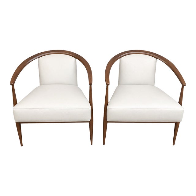 Mid Century Modern Pair of Lounge Chairs White Leather. - Pair For Sale