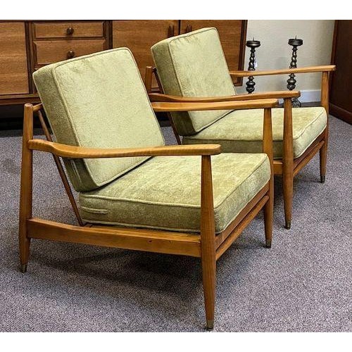 Fantastic Pair of Mid Century Modern Teak Frame & Cushioned Lounge Chairs c.1960 For Sale - Image 10 of 14