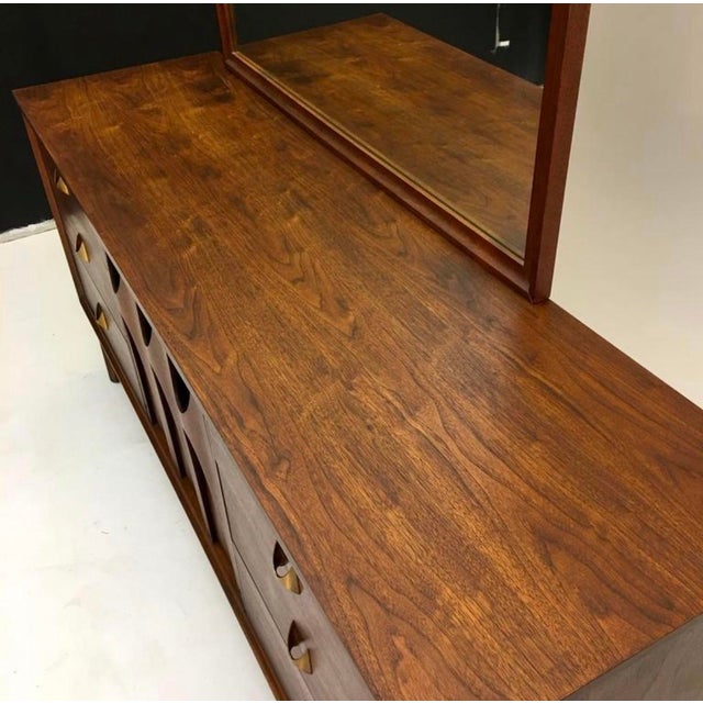 Wood 1960s "Brasilia Premier" by Broyhill Triple Dresser and Mirror, Attributed For Sale - Image 7 of 11
