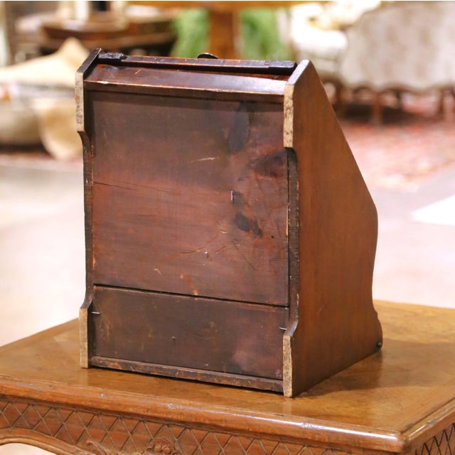 19th Century English Victorian Inlaid Walnut Coal Scuttle With Brass Handle For Sale - Image 12 of 12