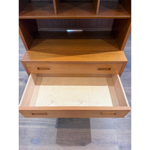 Vintage Danish Modern Carlo Jensen for Hundevad Teak Modular Bookcase With Four-Drawer Chest, Denmark, C. 1960s For Sale - Image 10 of 15