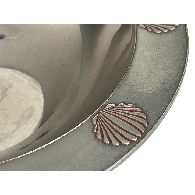 Metal Vintage Wilton Armetale Scallop Seashell Serving Bowl Platter – Pewter Finish Coastal Seafood Serveware For Sale - Image 7 of 8
