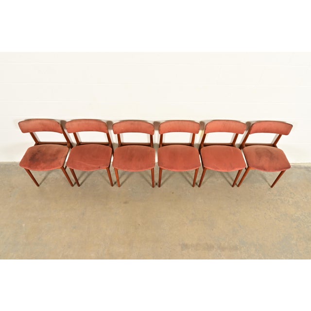 1960s Finn Juhl Style Danish Modern Sculpted Teak Dining Chairs, Set of Six For Sale - Image 5 of 13