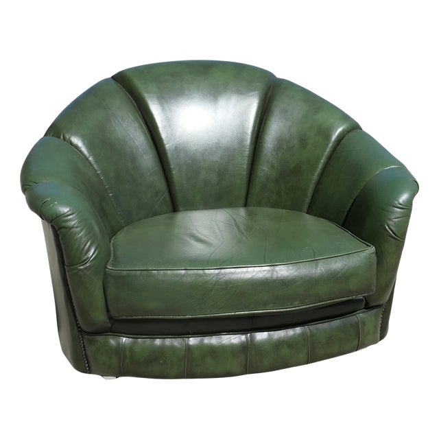 Mid-Century Italian Fan Back Club Chair in Leather For Sale
