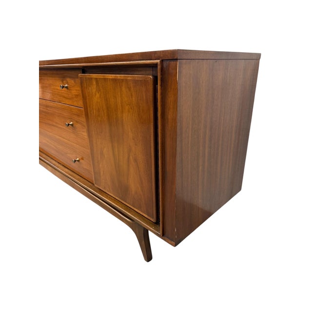Mid-Century Modern Mid-Century Modern Kent Coffey Insignia 9-Drawer Walnut Dresser For Sale - Image 3 of 12