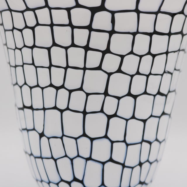 1960s "Neomurrino" Italian Glass Vase by Barovier & Toso For Sale - Image 12 of 18