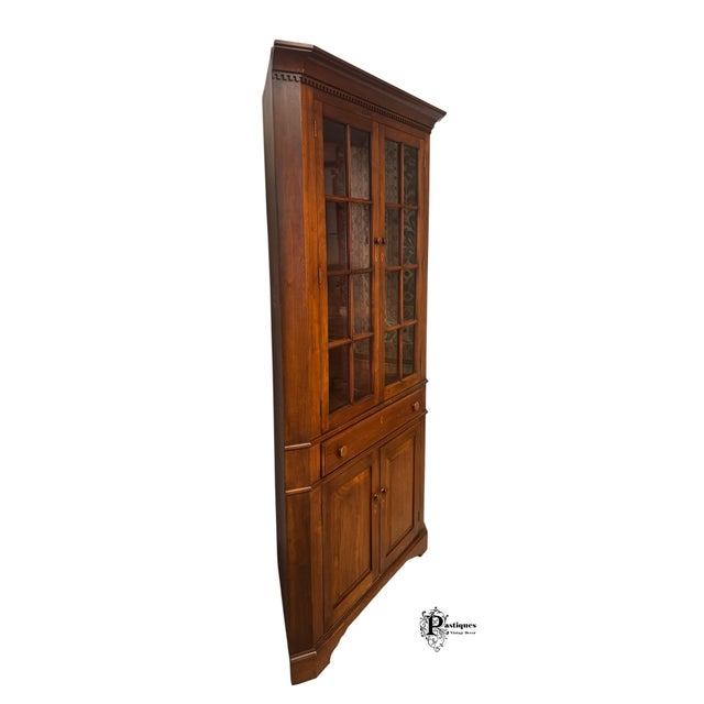 Wood Vintage Traditional American Style Mahogany Corner / Display Cabinet For Sale - Image 7 of 12