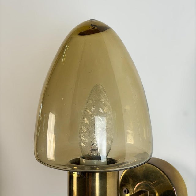 Model V-220 Sconces in Amber Glass and Brass by Hans-Agne Jakobsson, 1960s, Set of 2 For Sale - Image 14 of 18