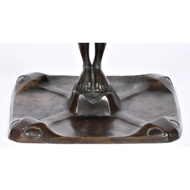 Metal Peter Winter-Heidingsfeld, Large Art Nouveau Standing Mirror with a Naked Youth, Bronze, Around 1900 For Sale - Image 7 of 10