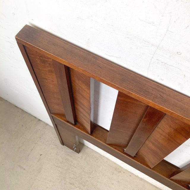 Vintage Mid-Century Modern Walnut Queen Headboard With Architectural Slat Design For Sale - Image 12 of 15