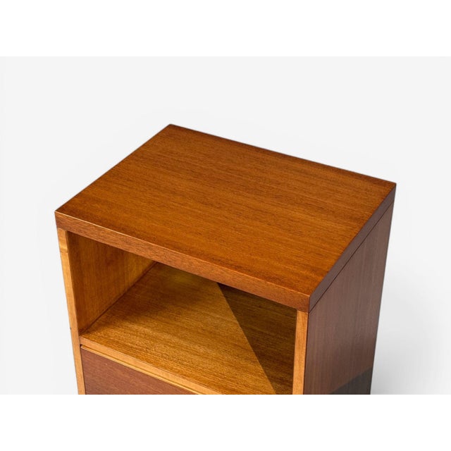 t.h. Robsjohn-Gibbings, Nightstands, Mahogany, Brass, Usa, 1960s For Sale - Image 11 of 12