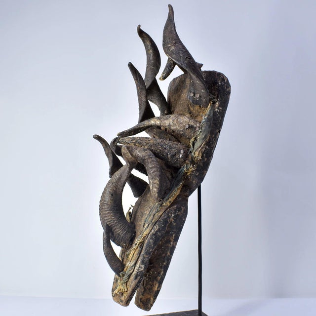 Early 20th Century Dan, Wee, Kran, Guerre Guere Mask on Stand For Sale - Image 4 of 15
