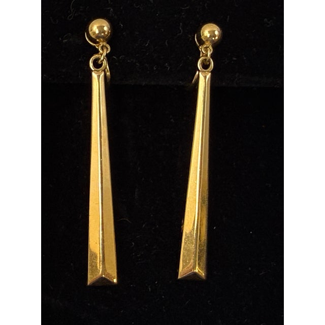 Metal Modernist 50s/60s Crown Trifari Geometric Dangle Clip Earrings Gold Tone Vintage For Sale - Image 7 of 7