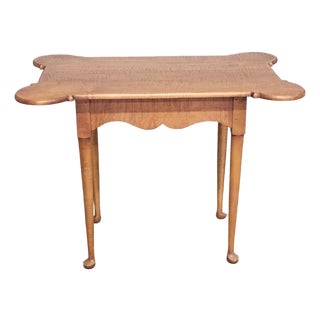 David T. Smith Tiger Maple Queen Anne Style Porringer-Top Tea Table Ohio Artisan For Sale