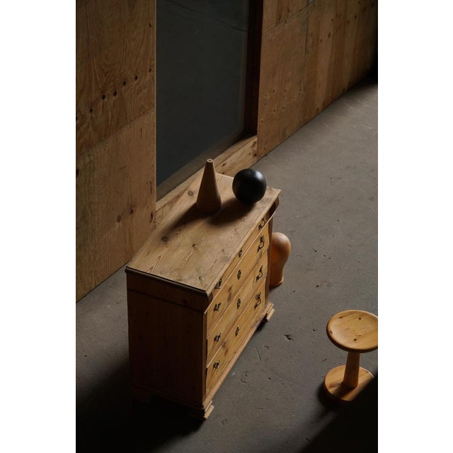 1920s Vintage Danish Chest of Drawers in Pine, 1920s For Sale - Image 5 of 17