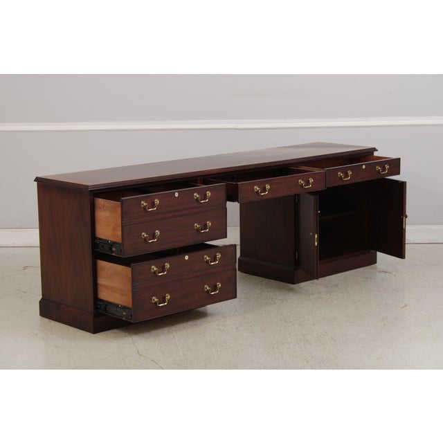 Henkel Harris Henkel Harris Mahogany Banded Kneehole Credenza For Sale - Image 4 of 18