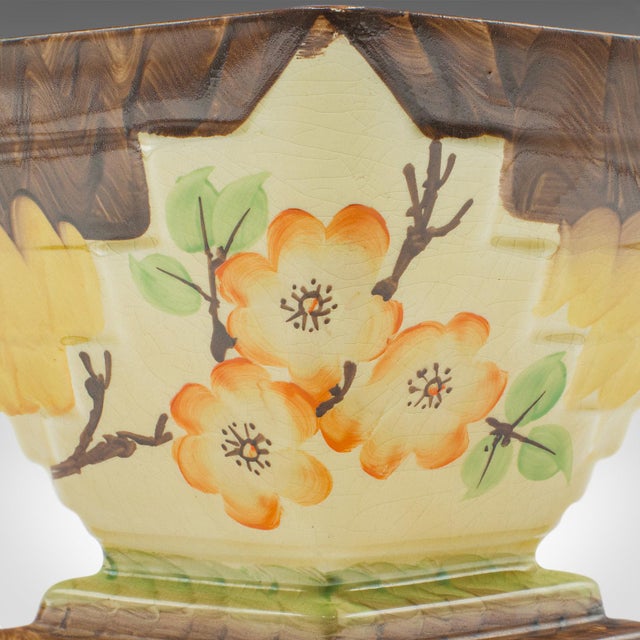 1930's Vintage Art Deco Flower Vase For Sale - Image 9 of 9