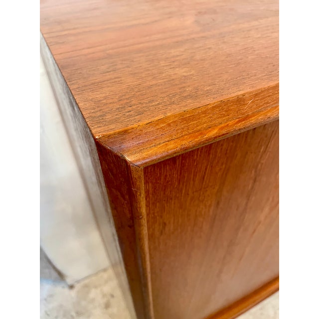 1960s Danish Teak Buffet / Credenza / Bar Cabinet For Sale - Image 4 of 9