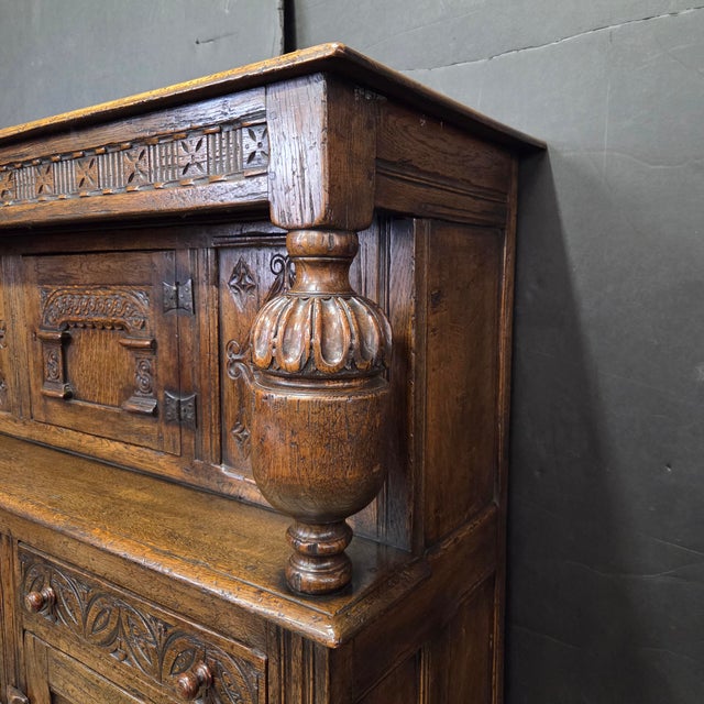 19th Century English Oak Carved Panel Jacobean 3 Door & 2 Drawer Court Cupboard With Bulbous Supports For Sale - Image 15 of 18