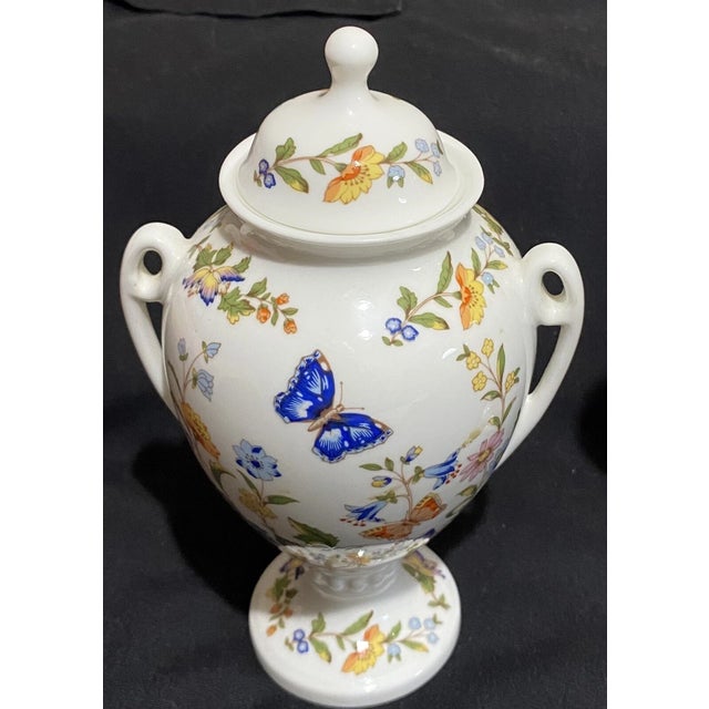 John Aynsley Vintage MCM Aynsley Cottage Garden Fine China Urns With Lids-Set of 2 For Sale - Image 4 of 4