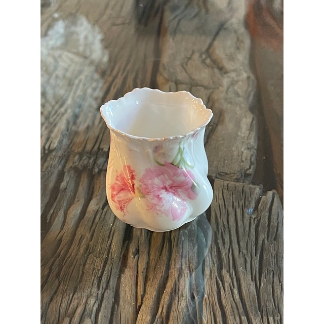 Victorian Small Early 1900s Victorian Porcelain Vase For Sale - Image 3 of 4