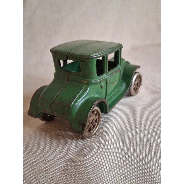 American Antique Arcade Cast Iron Ford Model T Coupe Green Toy Car 5" Freeport Ill 1920s For Sale - Image 3 of 18