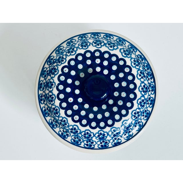 1960s Hand Painted Folk Art Boleslawiec Stoneware Pottery Bowl With Lid Made in Poland For Sale - Image 4 of 7