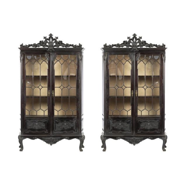 Early 20th Century Display Cases, Set of 2 For Sale - Image 6 of 6