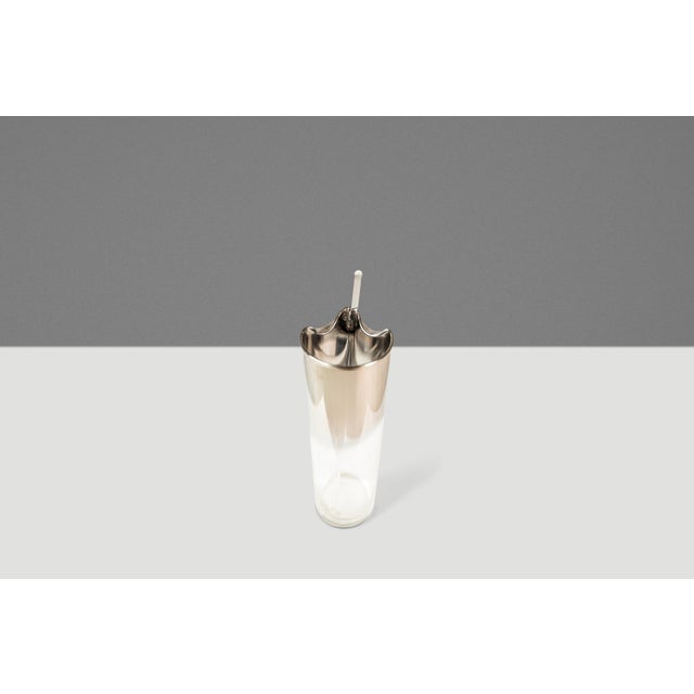 Mid-Century Modern 7-Pc Martini Cocktail Decanter Pitcher & Glasses Set W/ Silver Fade Attributed to Dorothy Thorpe, Usa, C. 1960s For Sale In Orlando - Image 6 of 13