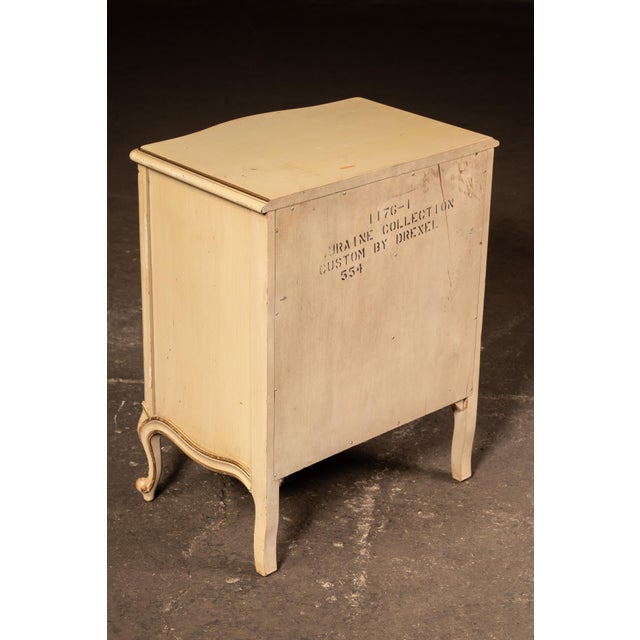 Vintage "Touraine" French Provincial Bachelors Chest of Drawers by Drexel For Sale In Chicago - Image 6 of 9