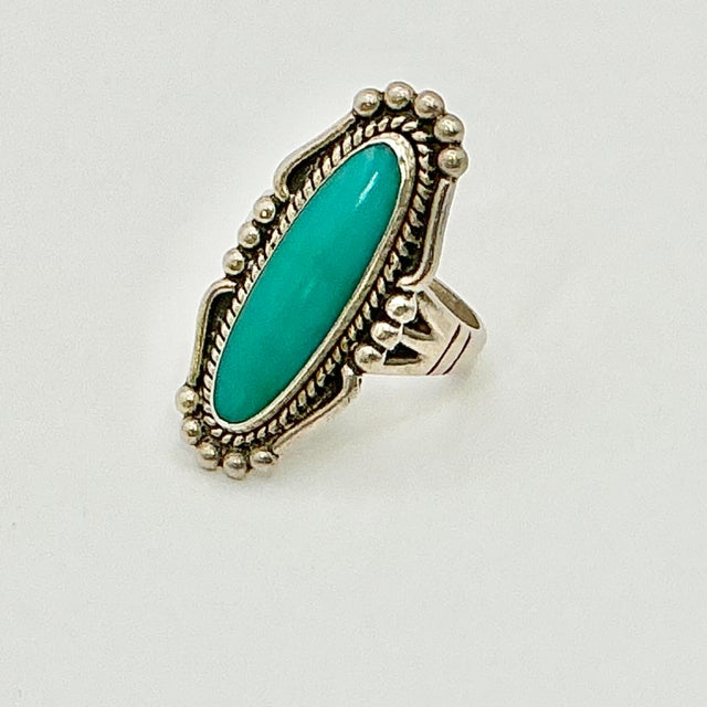 1970s 1970s Vintage Southwestern Navajo Elongated Oval Turquoise & Sterling Ring, Artist Signed, Size 7.75 For Sale - Image 5 of 9