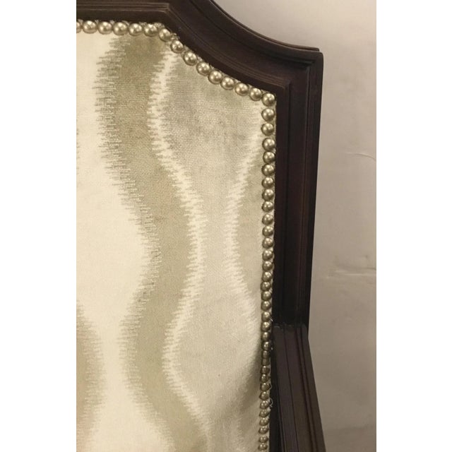 Kravet Ferguson Copland Transitional Gray Settee For Sale - Image 4 of 6