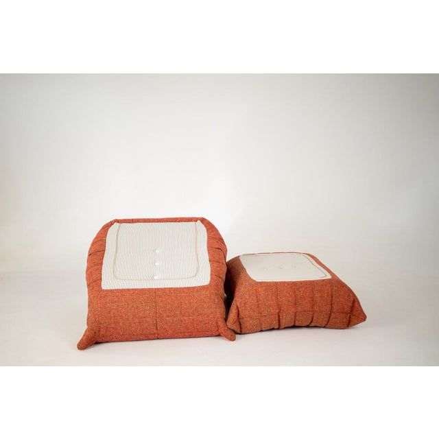 Set of Togo Lounge Chair and Pouf in Crimson Tweed Fabric by Michel Ducaroy for Ligne Roset, 1973 For Sale - Image 3 of 18