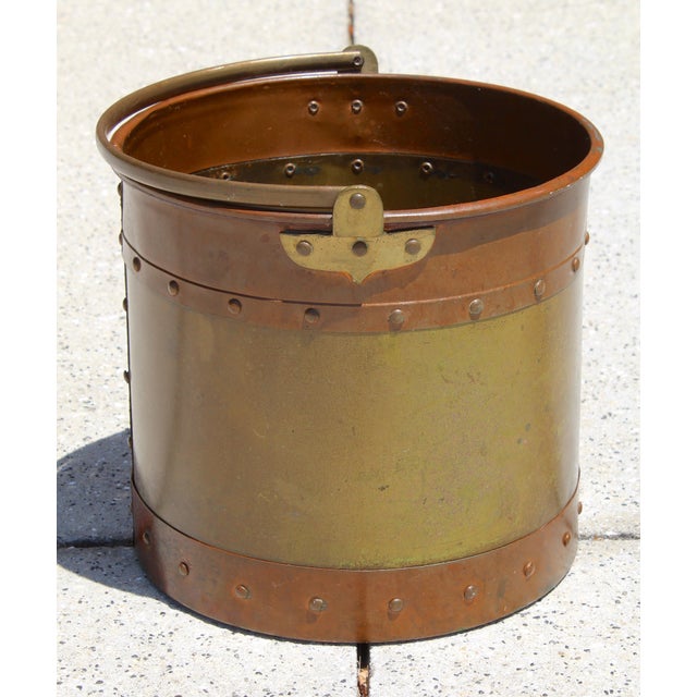 Antique English Copper & Brass Coal Bucket c.1890–1920 | Victorian Arts & Crafts Fireplace Log Holder, Rustic Planter, Decorative Storage For Sale In Naples, FL - Image 6 of 14