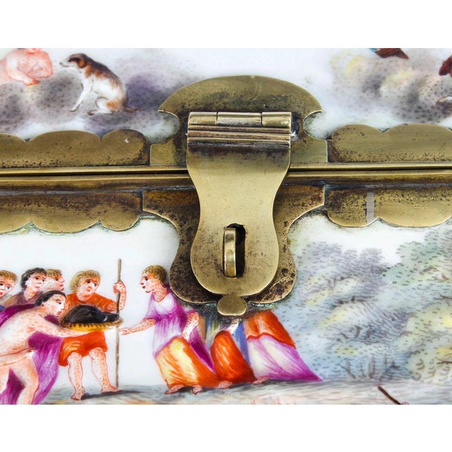 19th Century Italian Capodimonte Porcelain Table Casket For Sale - Image 16 of 18