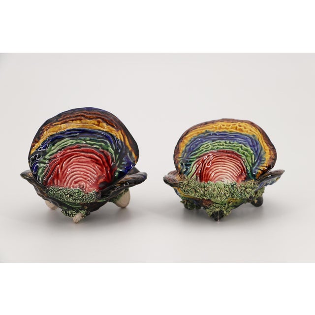 Rustic European 1920s Pair of Two Majolica Oyster Shell Salt Cellars With Mussel Shells Feet, Portuguese Palissy Ware, Earthenware For Sale - Image 3 of 17