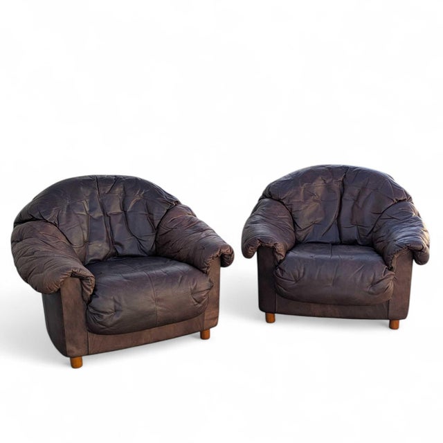 White Late 20th Century Slouchy Overstuffed Leather Lounge Chairs in Chocolate Brown - Pair For Sale - Image 8 of 18