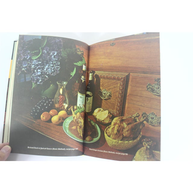 1969 the Graham Kerr Cookbook by the Galloping Gourmet Hard Cover Cook Book For Sale - Image 12 of 12