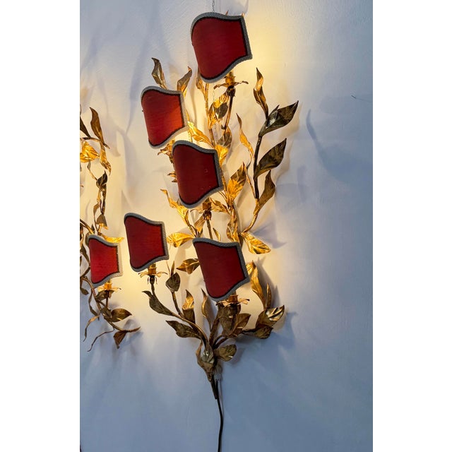 Mid-Century Modern Wall Light in Gilded Bronze, 1940s For Sale - Image 3 of 5