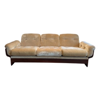 Mid-Century Modern Italian Velvet and Wooden Sofa by Osvaldo Borsani for Tecno, 1960s For Sale
